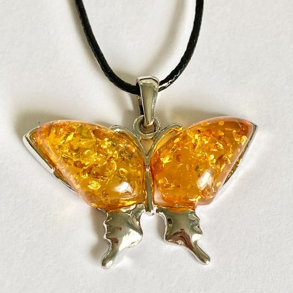 Vintage Yellow Amber Butterfly Necklace Pendant Silver Plated Simulated 18" - Picture 9 of 9